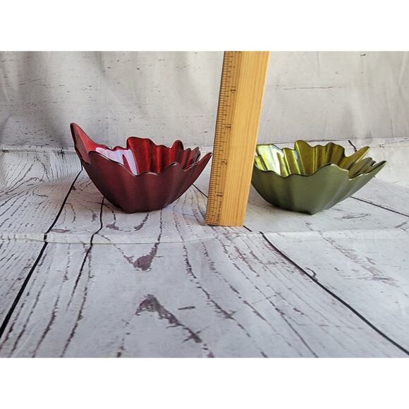 Vintage Large Green Red glass Hand Painted Leaf Bowls / Trinket Dishes - Picture 7 of 7